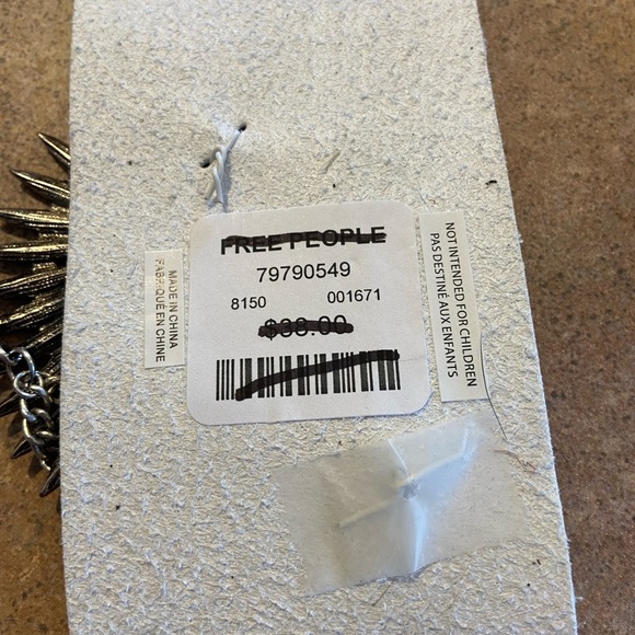 NWT Free People Birds Of A Feather Cocktail Earring - Picture 4 of 4